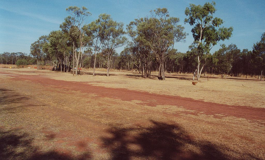 GARY COLQUHOUN TRAVEL 2002 TRIP TENNANT CREEK > THREE WAYS > ELLIOTT > DALY WATERS